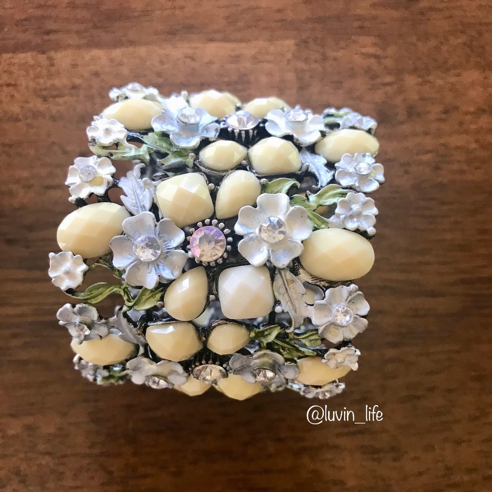 Bracelet cuff 2.25"